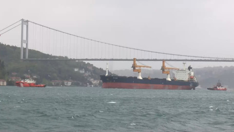 İstanbul Boğazı Gemi Trafiğine Yeniden Açıldı