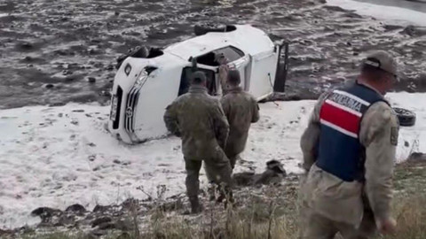 Ardahan'da Askeri Araç Kaza Yaptı, 2 Astsubay Yaralı