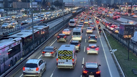 İstanbul Trafiğine 'UEFA Finali' Ayarı: Bu Yollar Kapanacak