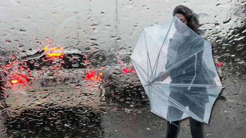 Meteoroloji ve AKOM Peş Peşe Uyardı: Gök Gürültülü Sağanak ve Fırtına Kapıda
