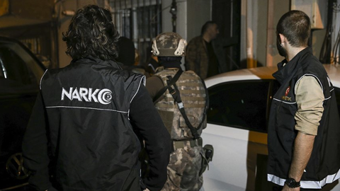 Uyuşturucu Şebekesine Büyük Darbe: 11 İlde Eş Zamanlı Baskın, 98 Kişi Tutuklandı
