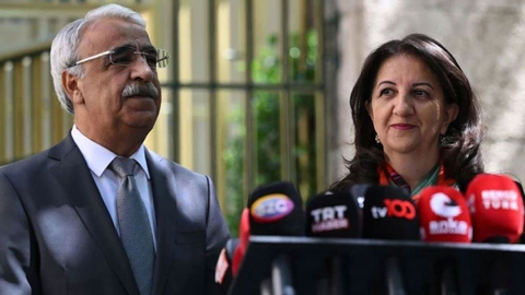 DEM Parti Heyeti İmralı'dan Döndü, Açıklama Bekleniyor
