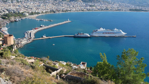 Kruvaziyer Turizminde Nisan Patlaması