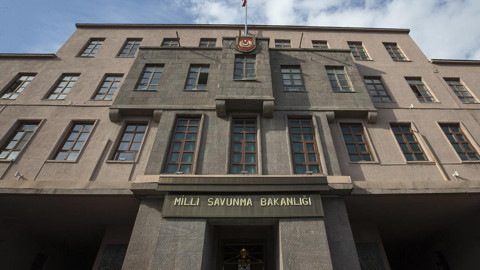 MSB'den Akdeniz'de Kuşatma Girişimlerine Kırmızı Kart: 'Şansınız Yok, En Sert Cevap Verilir!'