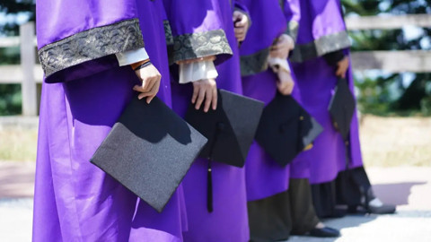 Sınırı Geçmeden Yurt Dışı Mezunu Olmuşlar! 419 Üniversitelinin Diploması Artık Çöp