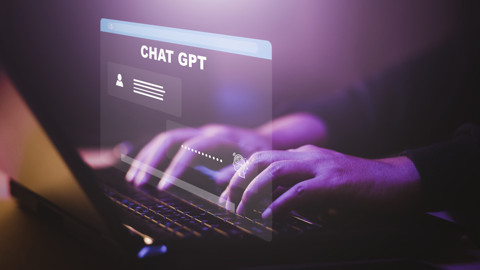 ChatGPT'de Korkutan Açık: Küçük Bir Komutla Şiddet ve Cinsel İçerikli Görsel Ürettiler