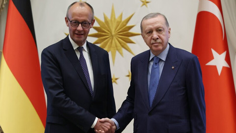 Ankara-Berlin Hattında Kritik Temas: Cumhurbaşkanı Erdoğan, Almanya Şansölyesi Merz ile Görüştü