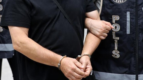 Hakkari'de 28 Kilogram Uyuşturucu Ele Geçirildi: Tutuklanan Kişinin Kimliği Şaşırttı
