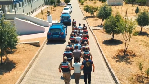 Diyarbakır Merkezli 6 İlde Dolandırıcılık Operasyonu: 27 Şüpheli Yakalandı