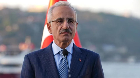 Bakan Uraloğlu Duyurdu: 2026 NATO Zirvesi İçin Hatıra Pul Basıldı