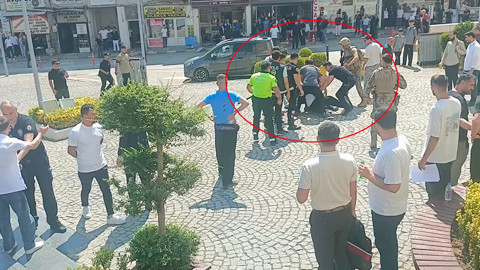 Bursa Adliyesi Önünde Meydan Savaşı! Bir Polis Dahil 3 Yaralı, 5 Gözaltı