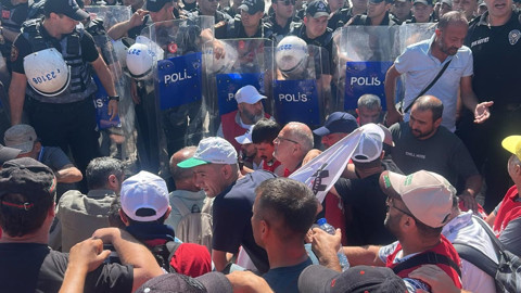 Ankara'ya Yürümek İsteyen Termik Santral İşçilerine Polis Müdahalesi, Gözaltılar Var