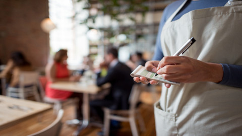 Ticaret Bakanlığı Uyardı! Restoranlarda Bu Ücreti Ödemek Zorunda Değilsiniz