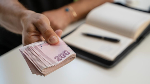 İş Yerinden Dikkat Çeken Karar: Her 10 Dakikada 500 TL Maaş Kesintisi