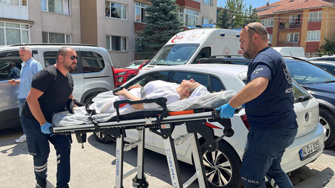 Hamur Makinesine Elini Kaptırdı! Kopan Eli Özel Çantayla Hastaneye Taşındı
