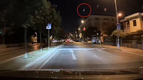 İstanbul Semalarında Göktaşı Sürprizi! Görenler Gözlerine İnanamadı, Saniyeler İçinde Kayboldu