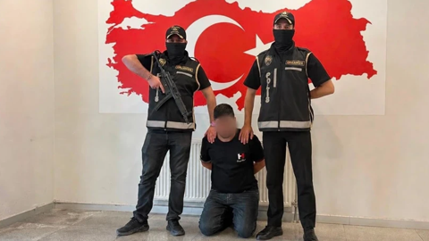 Türkiye ve Azerbaycan’dan Ortak Operasyon: Suç Örgütü Lideri Türkiye’ye Getirildi