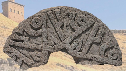 Ani Ören Yeri'nde Eşsiz Keşif! Üzerinde 6 Kez 'Hz. Muhammed' Yazıyor
