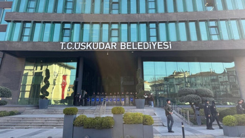 Mahkeme Durdurdu, Valilik Yeni Görevlendirmeyi Açıkladı! Üsküdar Belediyesi'nde Koltuğa Kim Oturacak?