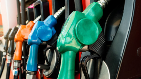 Akaryakıtta Şok Çifte Zam! Motorin 90 Lirayı Aştı, Benzin 80 Lira Sınırına Dayandı
