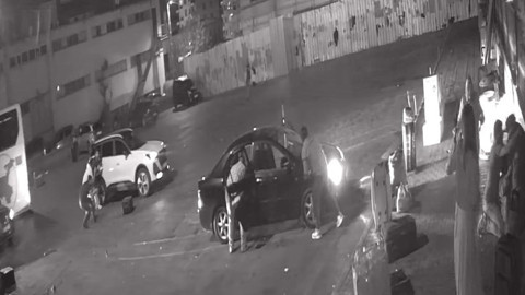 İstanbul'daki IŞİD Çatışmasında Yeni Gelişme! Saldırganla İrtibatlı Bir Kişi Gözaltında, Evinden Silah ve Patlayıcı Çıktı