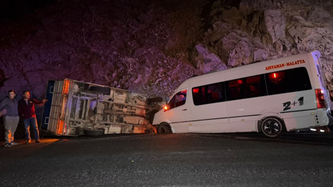 Giresun’da Tarım İşçilerini Taşıyan Minibüs Kaza Yaptı: 23 Yaralı