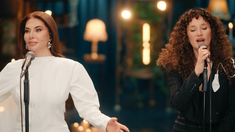 Ebru Yaşar ve Mela Bedel’den Yılın Düeti: 'Kararsızım' Yeniden Hayat Buldu