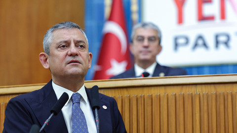 Özgür Özel YENİ Parti Grup Toplantısı’nda Kürsüden Konuştu! Üye Sayısını Açıkladı, 18 Ekim’i İşaret Etti