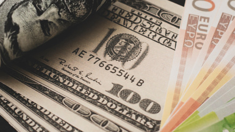 Dolar ve Euro Güne Nasıl Başladı? İşte Serbest Piyasada Günün İlk Rakamları
