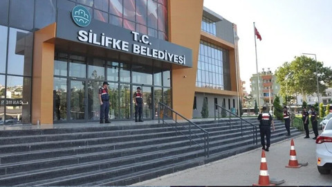 Silifke Belediyesi Soruşturmasında Yeni Dalga! Başkan Yardımcılarının da Aralarında Olduğu 7 Kişi Gözaltında