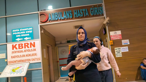 Kanepeden Düşen 2 Aylık Bebek Hastaneye Kaldırıldı! Beyin Kanaması Geçirdi
