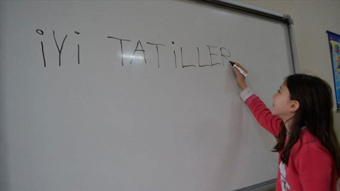 Valilik Duyurdu: İstanbul'da Okullar Tatil Edildi