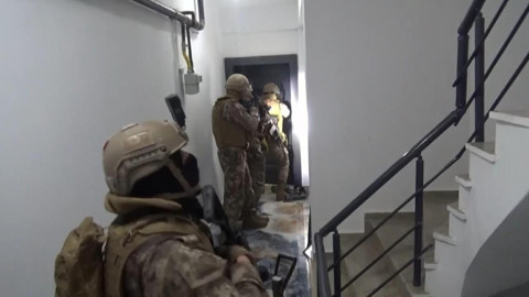 IŞİD'e 22 İlde Operasyon, Onlarca Gözaltı