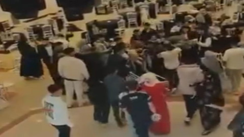 Bolu’da Düğünde Ortalık Karıştı! Takı Töreninde Tekme, Yumruk ve Sandalyeler Havada Uçuştu