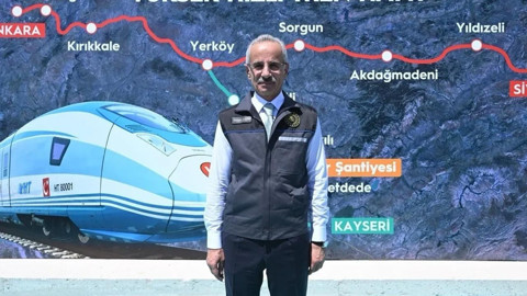 Son Gelişmeyi Bakan Uraloğlu Duyurdu: Ankara-Kayseri Arasındaki Mesafe Bir Saat 45 Dakikaya Düşüyor