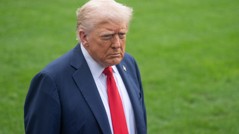 Trump’tan Fransa’daki Olaylara Sert Çıkış! ‘Göçmenler Fransa’yı Ele Geçirdi’