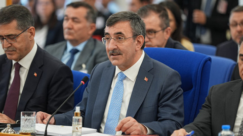 2027 Bütçesinde Enflasyon ve Büyüme Hedefi Belli Oldu! Cevdet Yılmaz Rakamları Duyurdu