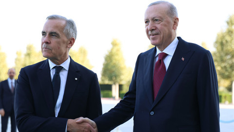 Cumhurbaşkanı Erdoğan Erdoğan’dan Kanada Başbakanı Carney’e Resmi Karşılama: Gözler İki Liderin Görüşmesinde