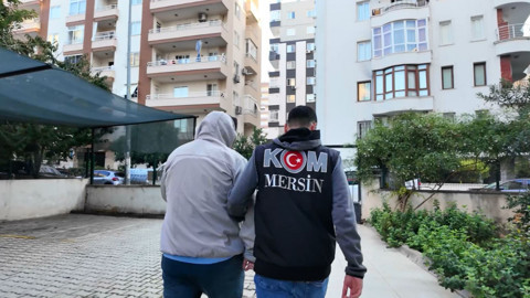 MESEM'de Sahte Staj Vurgunu! Mersin'de Aralarında Eski Okul Müdürlerinin de Bulunduğu  12 Kişi Tutuklandı