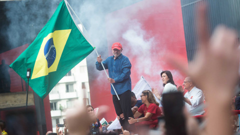 Brezilya'da Başkanlık Seçimlerinin İkinci Turunda Tarihi Geri Dönüş! Lula Dördüncü Kez Başkan Seçildi