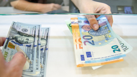 Döviz Piyasasında Hareketlilik: Dolar ve Euro Güne Yükselişle Başladı