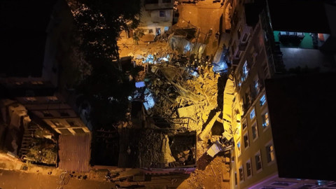 Beyoğlu'nda 5 Katlı Bina Çöktü