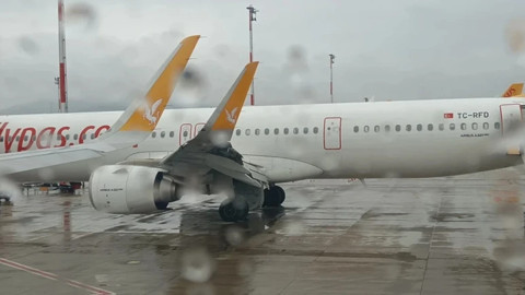 İstanbul Semalarında Dehşet Anları: Kuş Sürüsüne Çarpan Pegasus Uçağı Acil İniş Yaptı