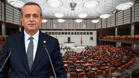 AK Partiye Katılacağı İddia Edilen İsim İstifa Etti, Yeni Yol Grubu Düştü
