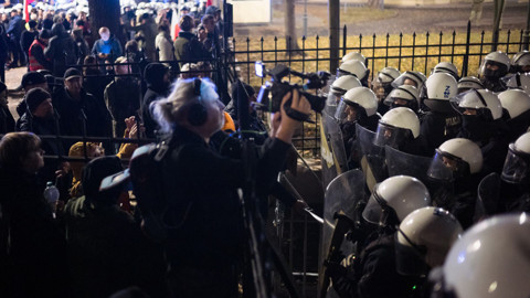 Polonya'da Tarihi Kriz: Büyükelçiler İstifa Etti, ABD'den Endişe Açıklaması Geldi