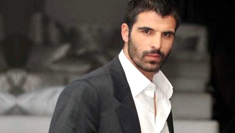 Mehmet Akif Alakurt'an takipçisine küfürlü yanıt