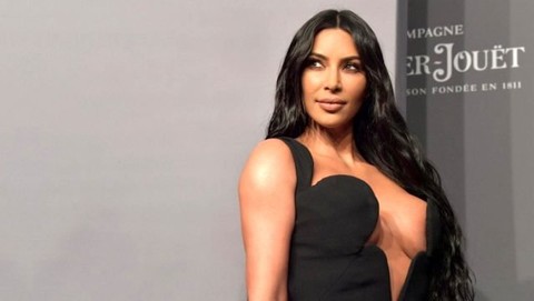 Lahmacuna 'Ermeni pizzası' diyen Kim Kardashian, Demet Akalın ve Ebru Polat'ı kızdırdı