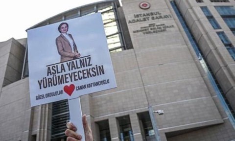 Binler Kaftancıoğlu'na destek için Çağlayan'da buluştu