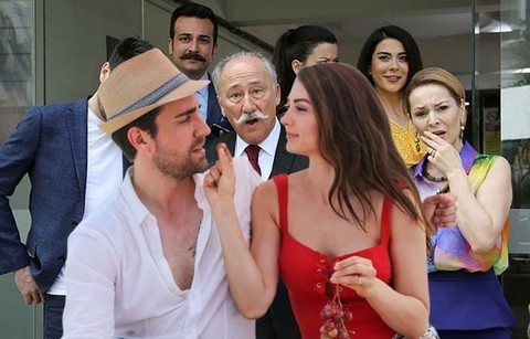 Afili Aşk dizisinin Ayşe'si Burcu Özberk ile Kerem'i Çağlar Ertuğrul arasındaki gerçek şaşırttı