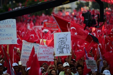 Mersin, Muharrem İnce için sokaklara döküldü...